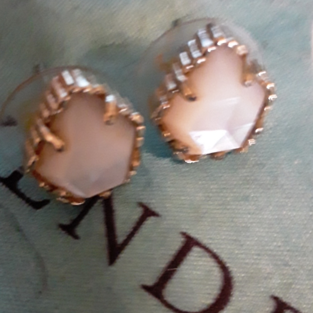 Kendra Scott Tessa pearl and gold Stud Earrings